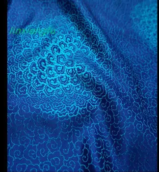Благородна кралска синя кърпа, небето-синьо, пълна благоприятни облаци,/ плат от брокат и копринен сатен облачна лито.