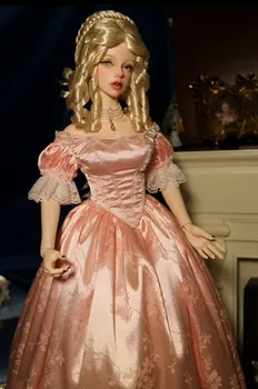 Облекло за кукли BJD дълга рокля, подходяща само за 1/3 кукли продавам рокля